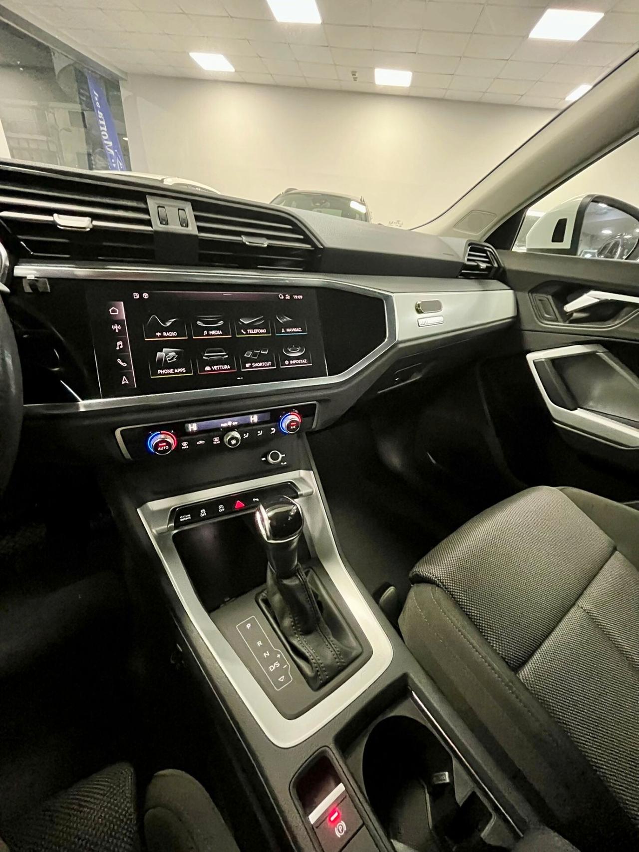 Audi Q3 35 TDI S tronic Business Advanced