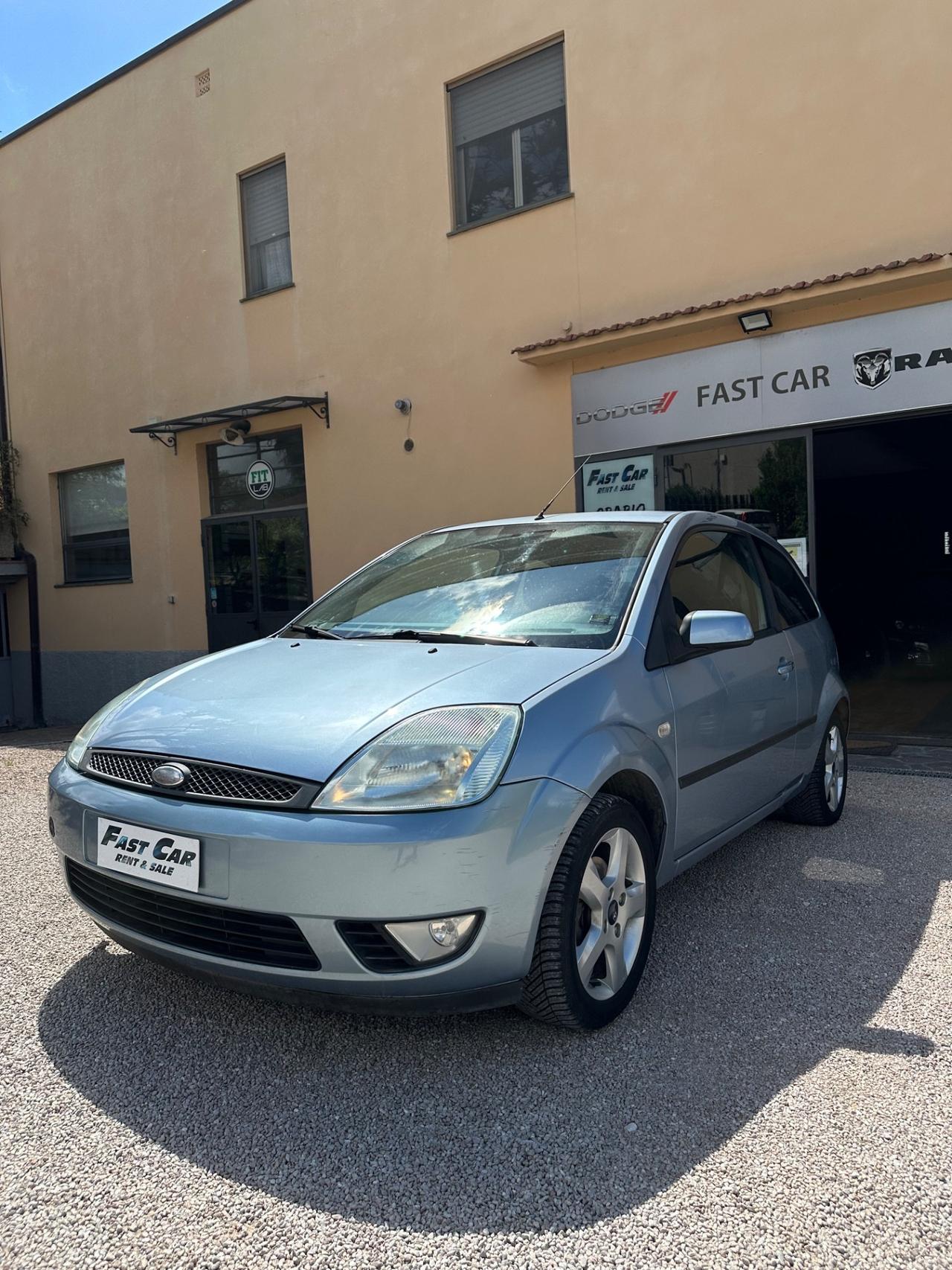 Ford Fiesta 1.4 TDCi 3p. Ghia ok neopatentati