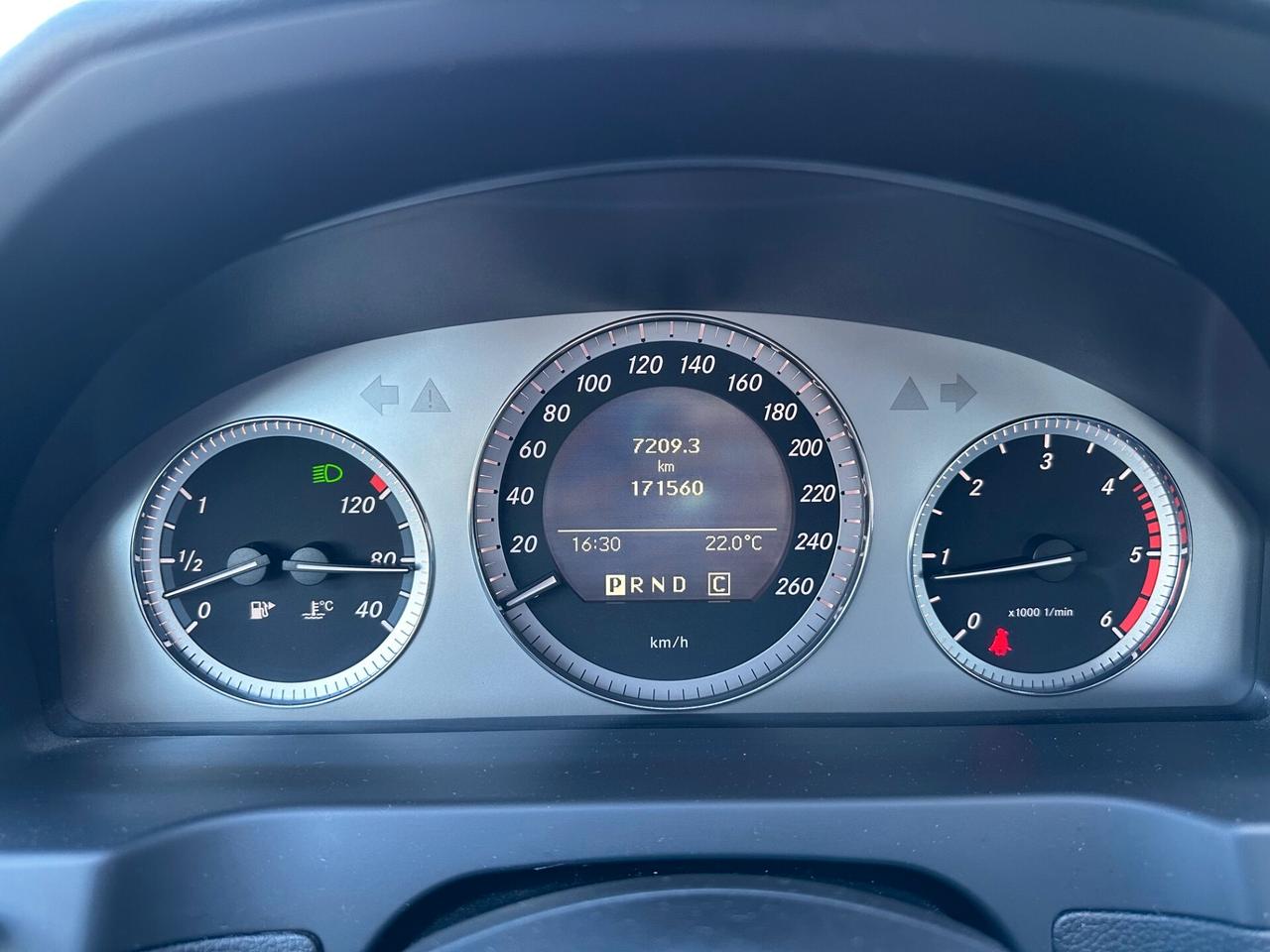 Mercedes-benz C 220 CDI BlueEFFICIENCY Avantgarde