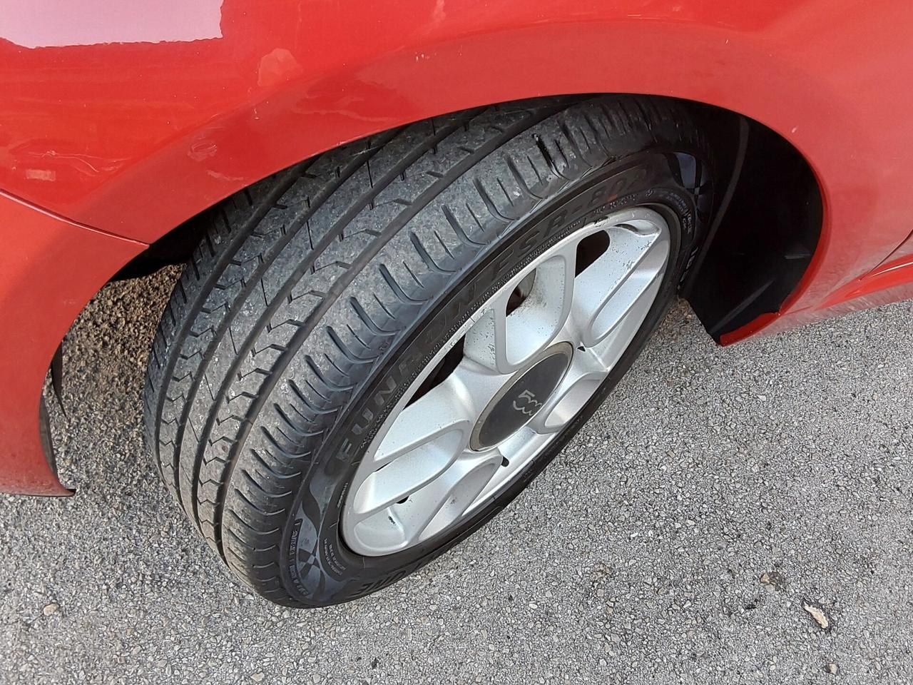 Fiat 500 1.3 M.Jet 75 CV Sport con tetto apribile.