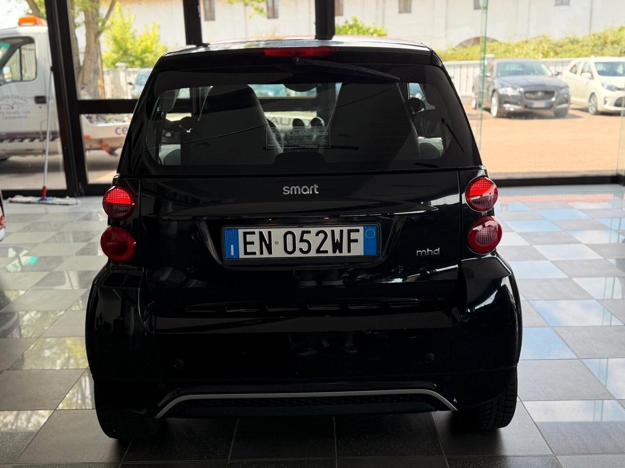 Smart ForTwo 1000 52 kW MHD coupé passion