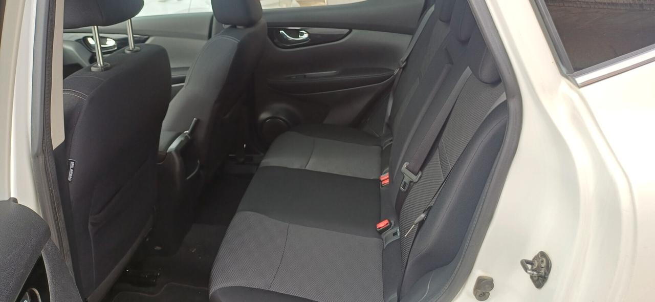 Nissan Qashqai 1.6 dCi 4WD N-Connecta