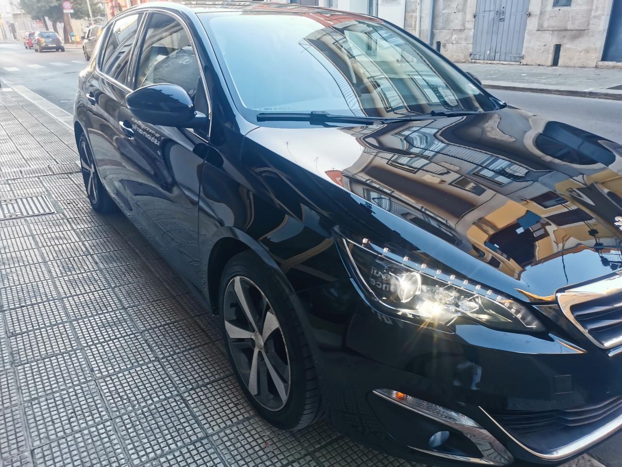 Peugeot 308 1600 BlueHDi 120 CV BERLINA ALLURE