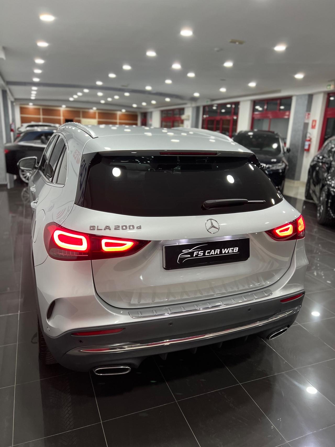 Mercedes Benz GLA 200d Aut. Premium AMG 150 cv