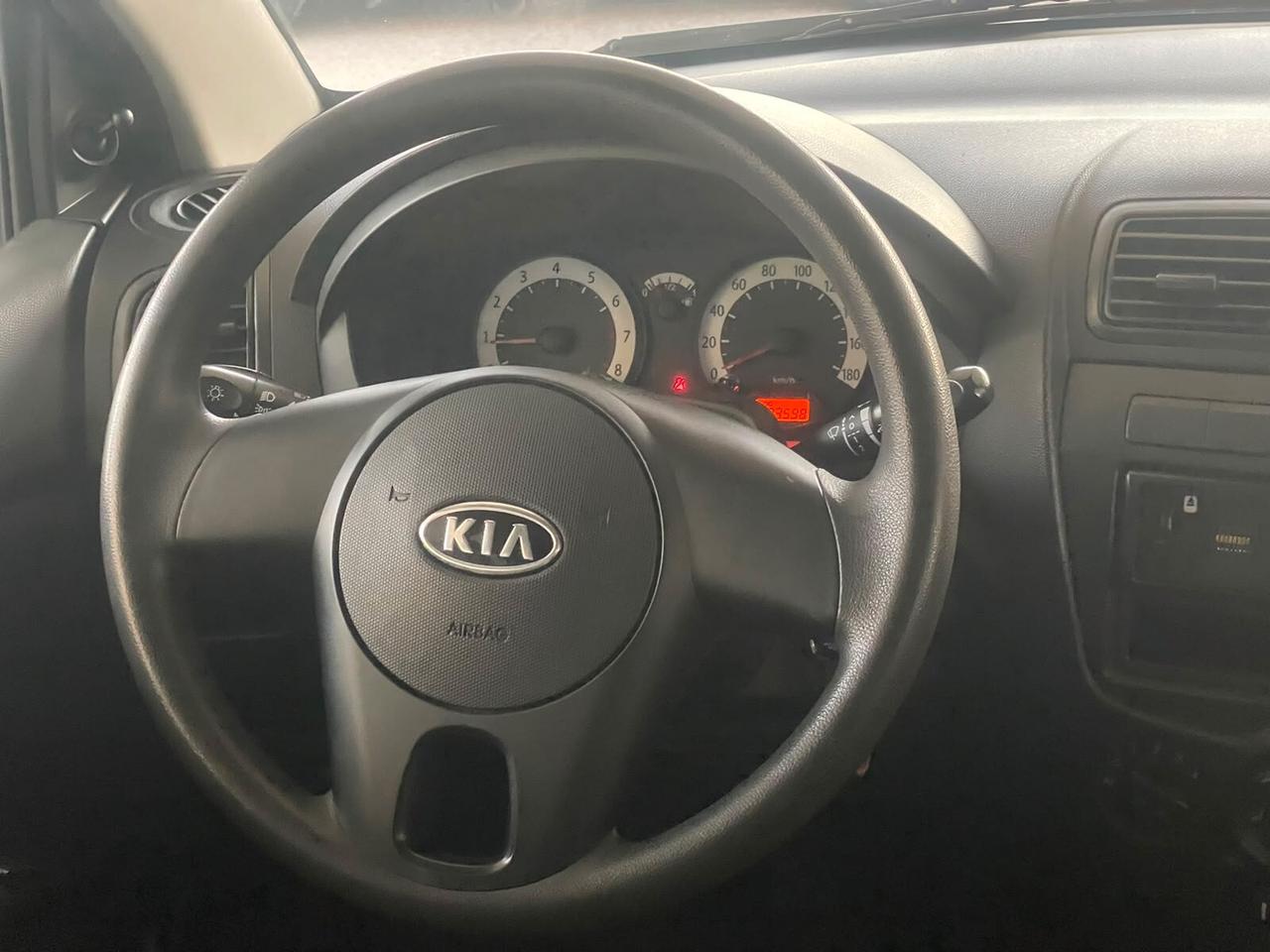 Kia Picanto 1.0