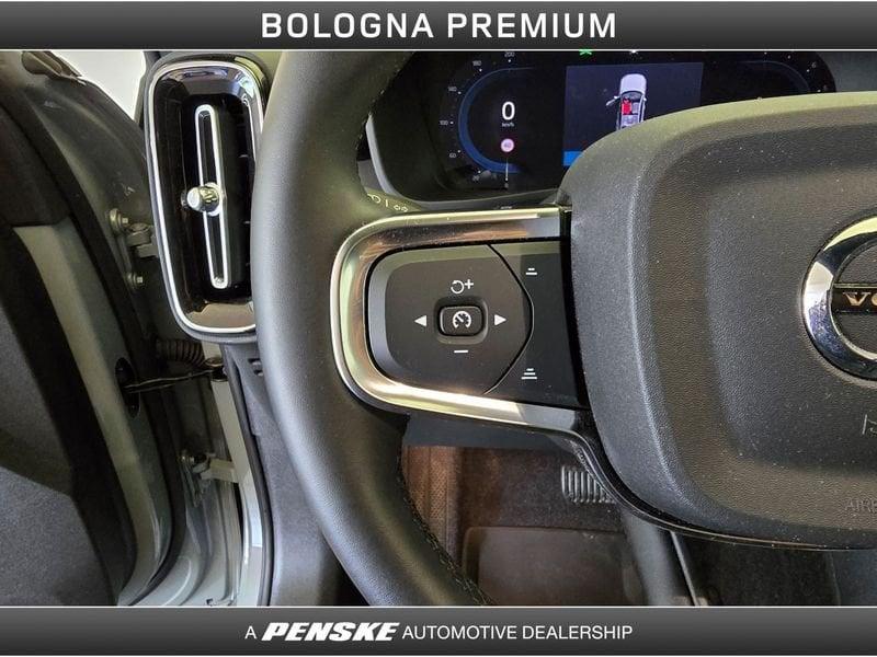 Volvo XC40 B3 automatico Plus Dark