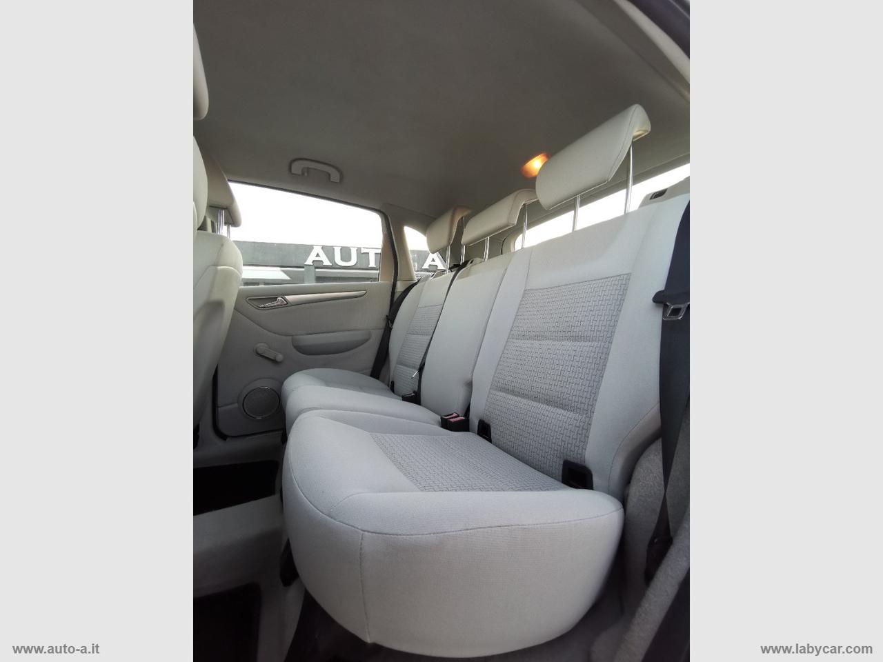 MERCEDES-BENZ B 180 CDI Executive