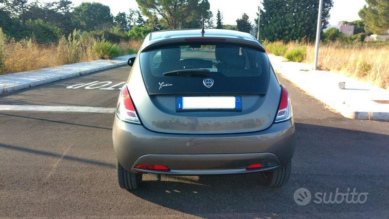 Lancia Ypsilon 1.2 69cv Silver