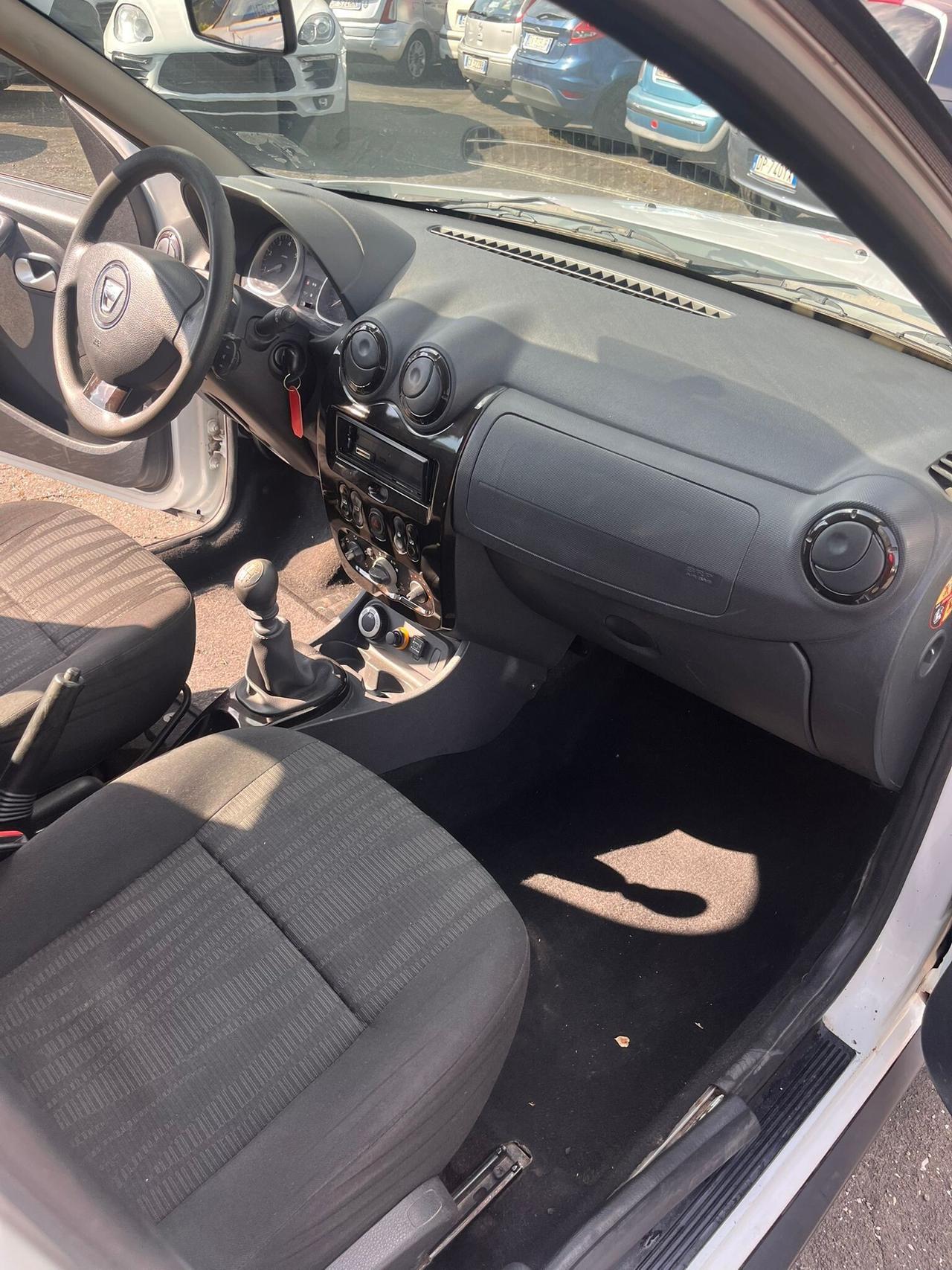 DACIA DUSTER 1.6 4X4 LAUREATE