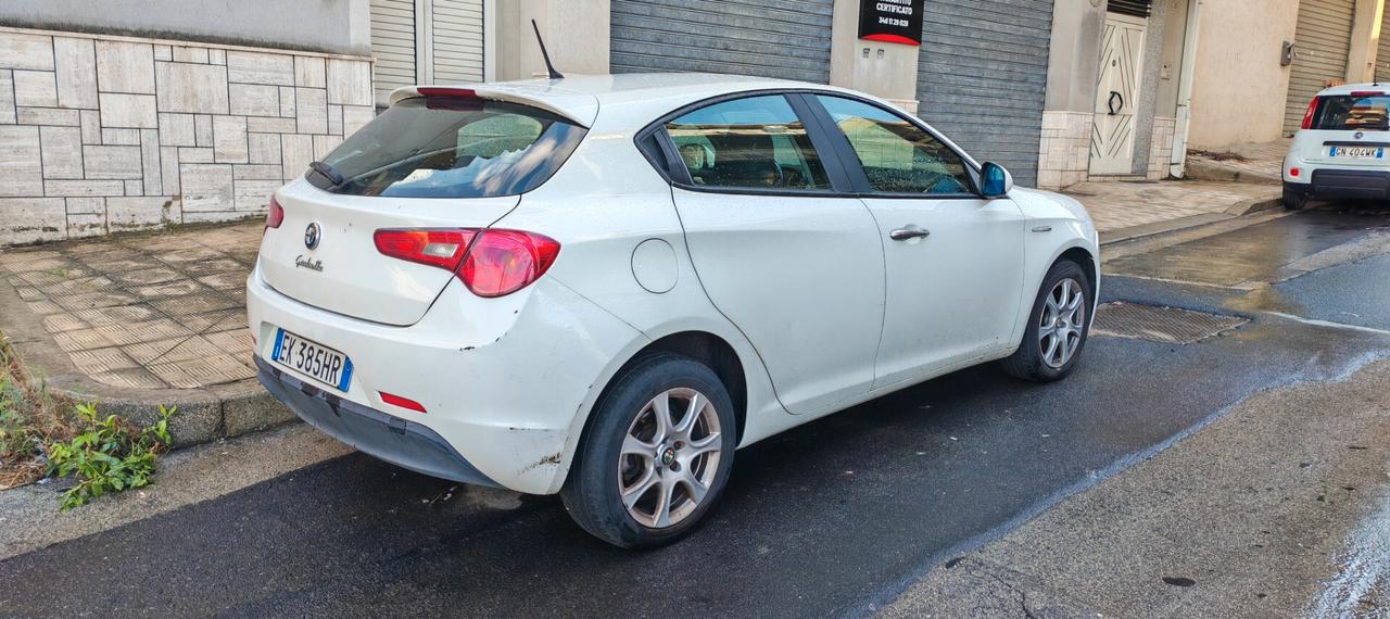 Alfa Romeo Giulietta 1.6 JTDm-2 105 CV Exclusive