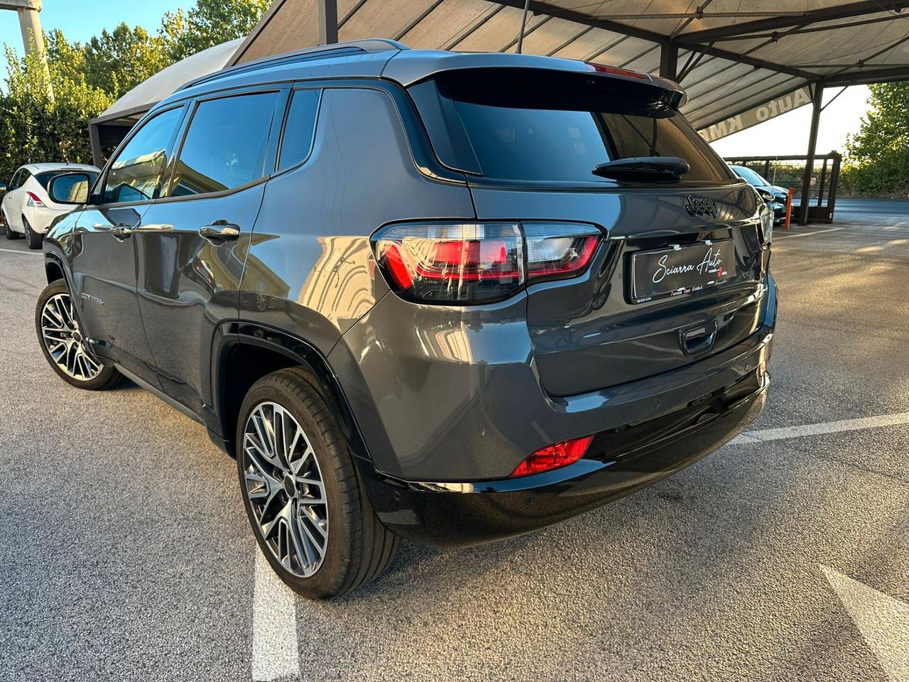 Jeep Compass 1.5 Turbo T4 130 MHEV 2WD summit