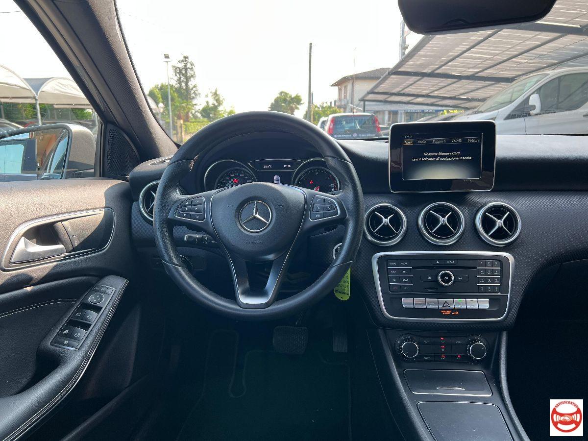 MERCEDES - Classe A A 180 d Sport auto my16