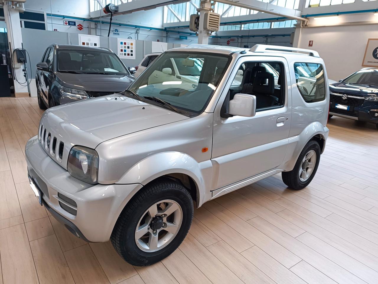 Suzuki Jimny 1.3i 16V cat 4WD JLX Più