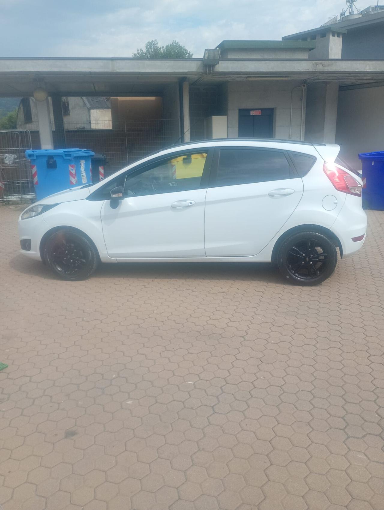 Ford Fiesta - APERTI AD AGOSTO