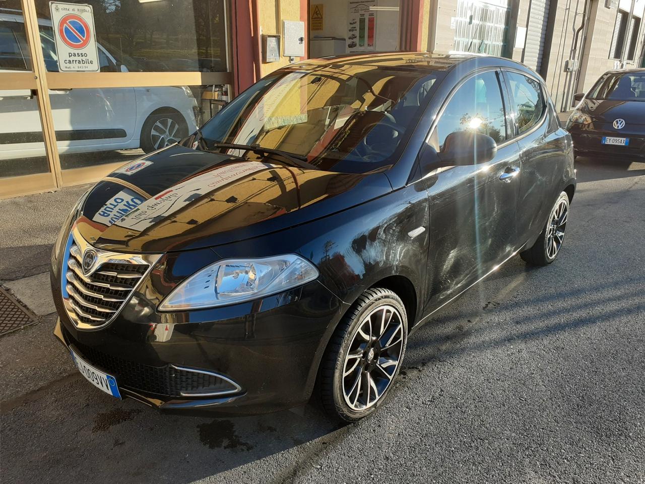 Lancia Ypsilon NEW YPSILON 1.2 BENZINA & GPL