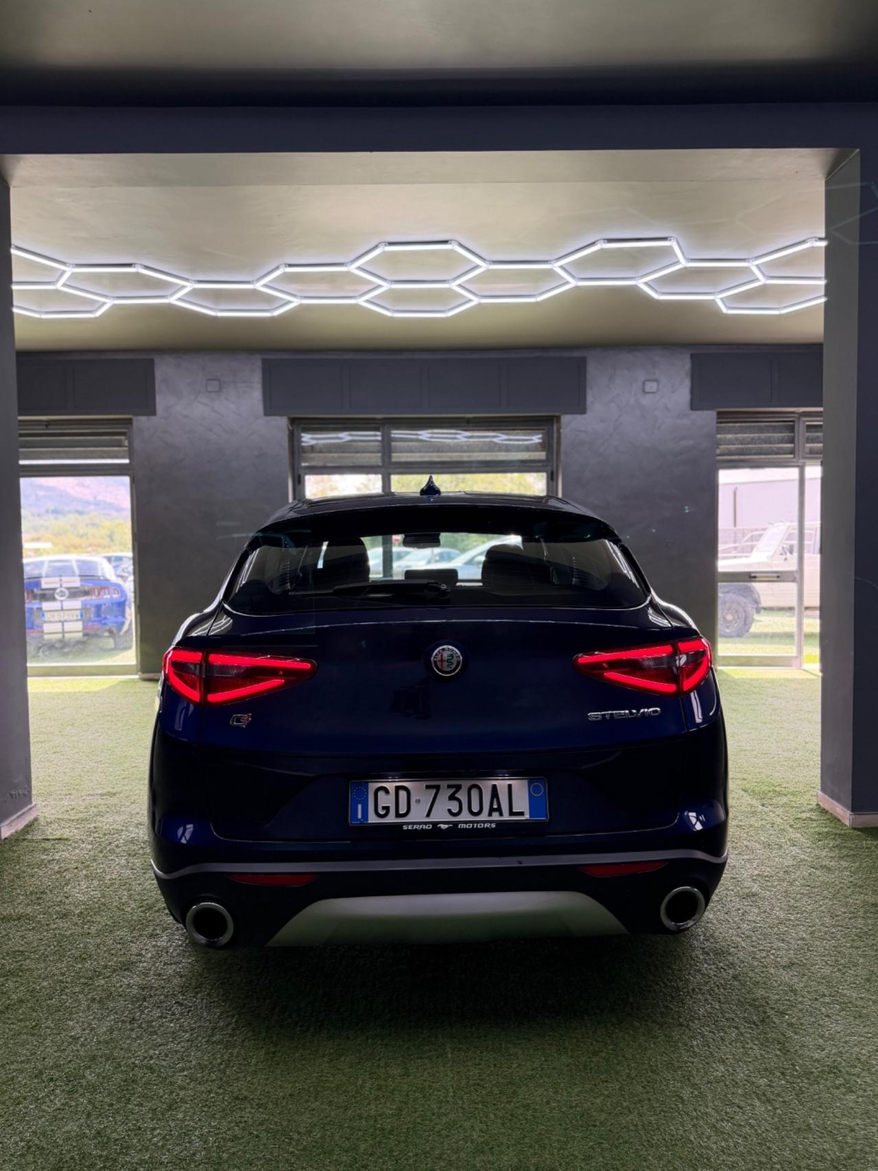 Alfa Romeo Stelvio 2.2 Turbodiesel 190 CV AT8 RWD Executive