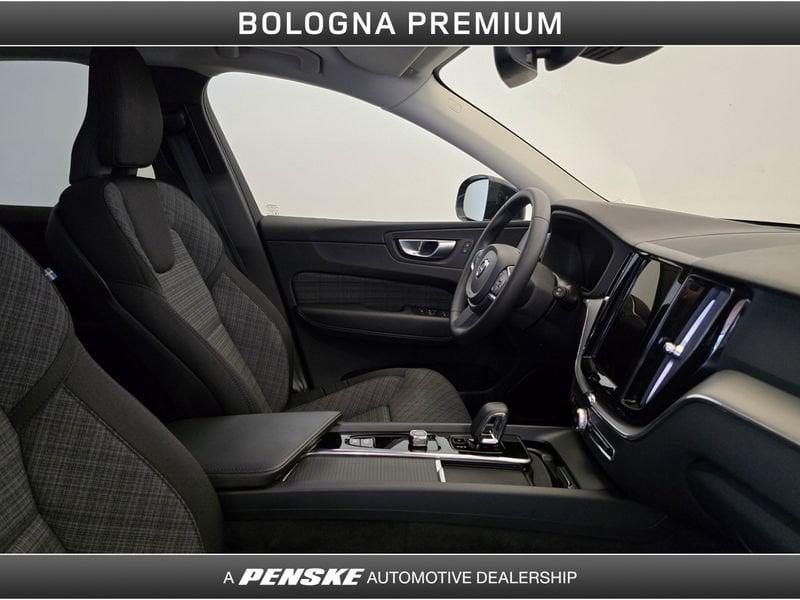 Volvo XC60 B4 (d) AWD automatico Core