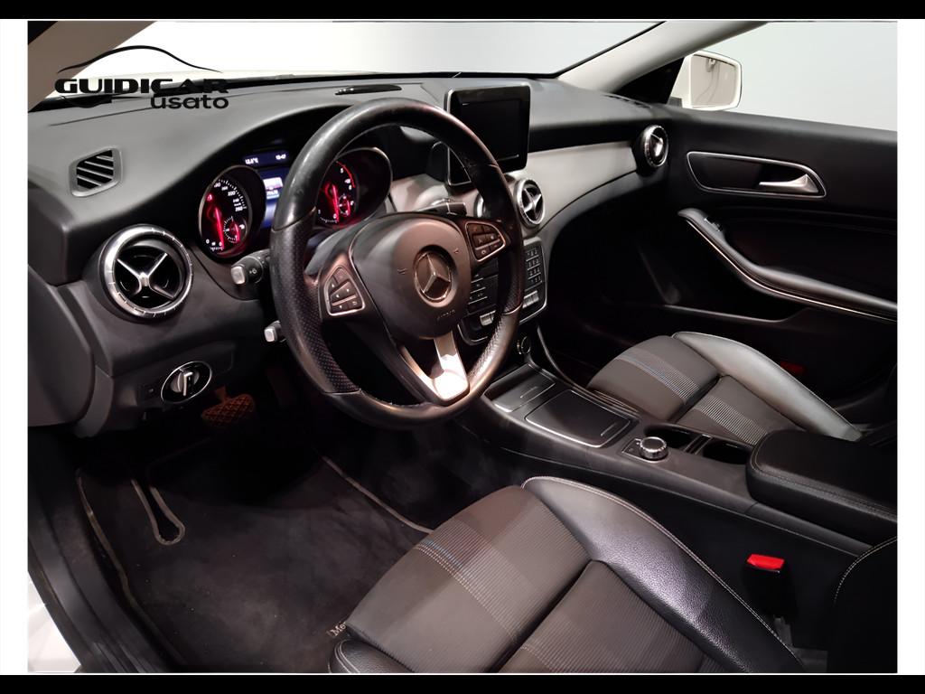 Mercedes-Benz CLA Shooting Brake - X117 - CLA Shooting Brake 220 d Sport a