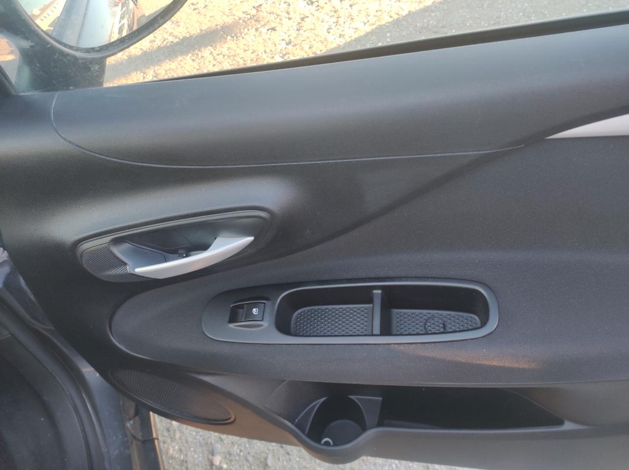 Fiat Punto 1.3 MJT II 75 CV 5 porte Lounge