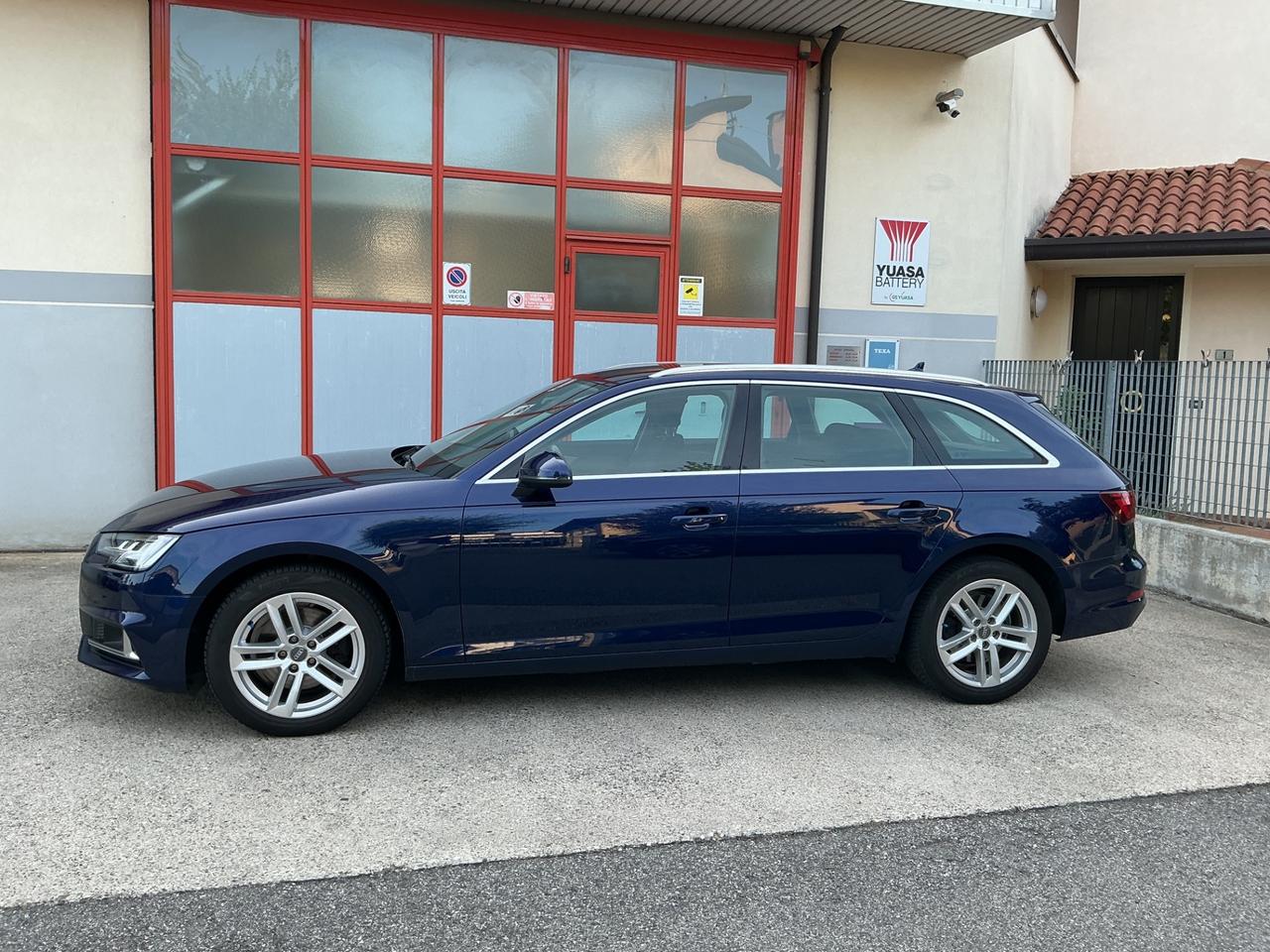 Audi A4 Avant 35 TDI S tronic Business Sport