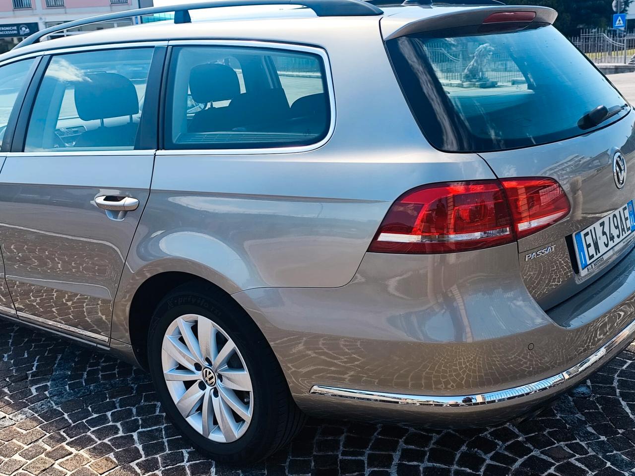 Volkswagen Passat Var. 2.0 TDI Highline BlueM.Tech.
