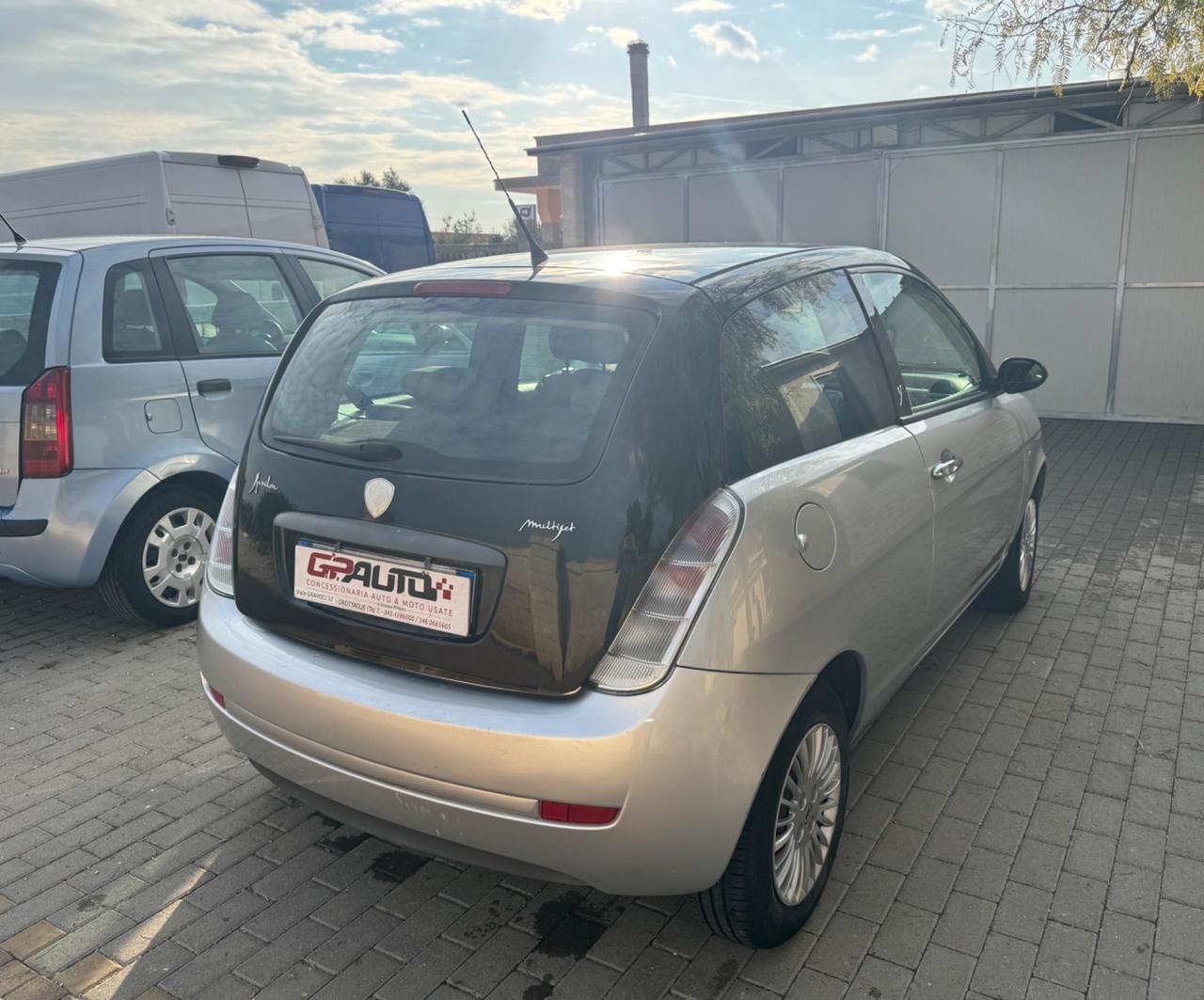 Lancia Ypsilon 1.3 MJT 75 CV NEOPATENTATI