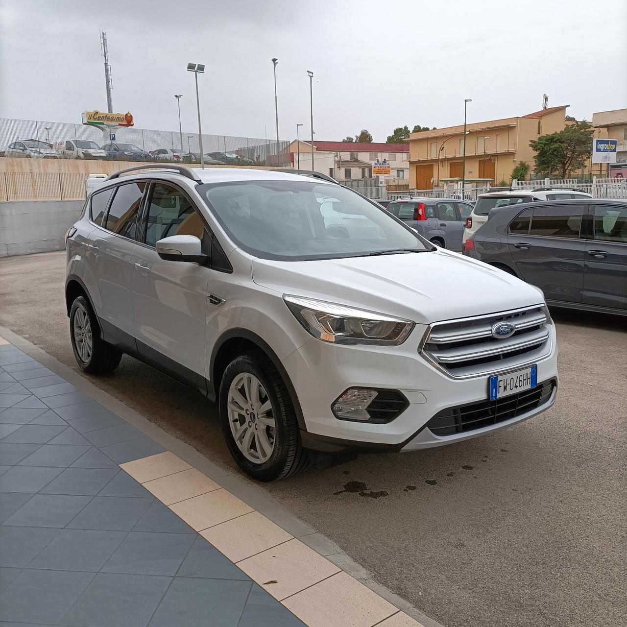 Ford Kuga 1.5 TDCI 120 CV S&S 2WD Business