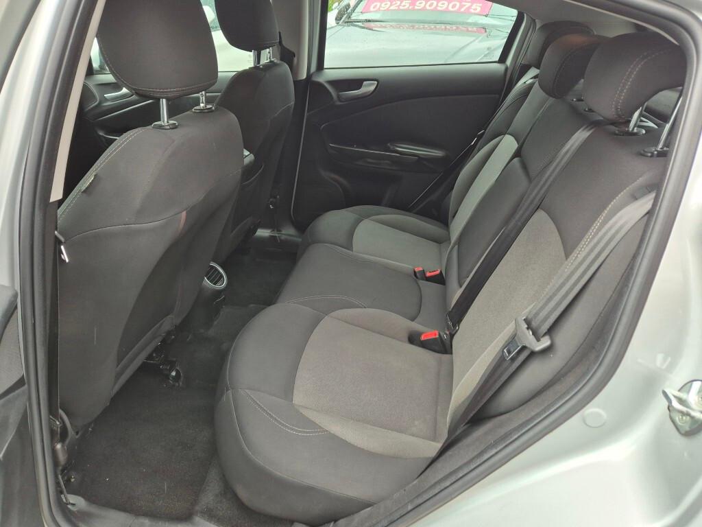 Alfa Romeo Giulietta 1.6 JTDm-2 NAVI LED