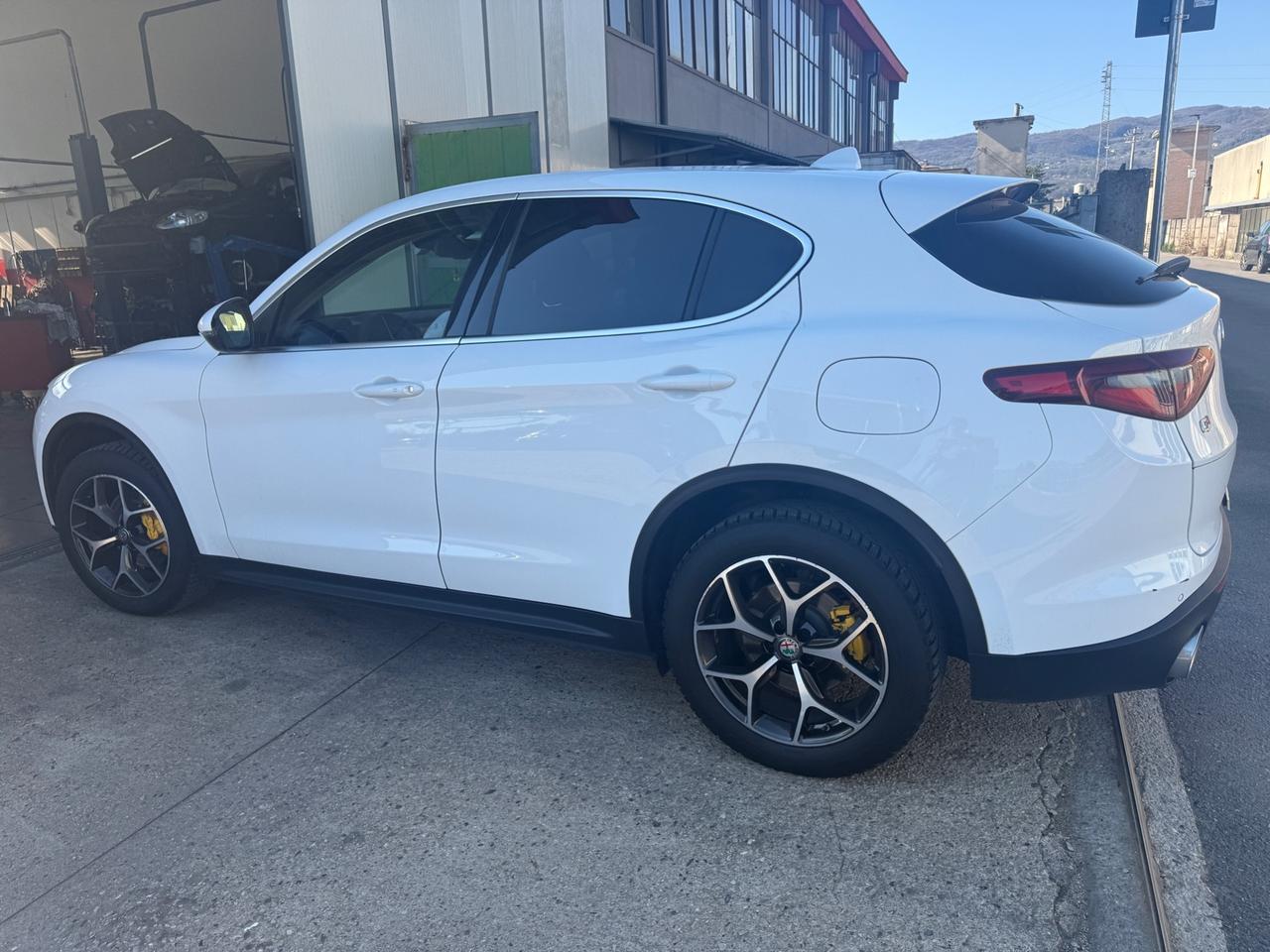 Alfa Romeo Stelvio 2.0 Turbo 200 CV AT8 Q4 Super