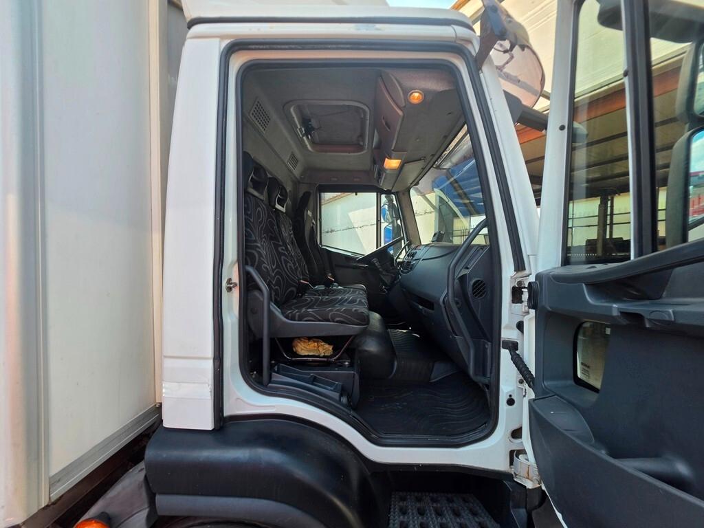 IVECO EUROCARGO 160E28 EURO 5 FRIGO CON PEDANA-2009