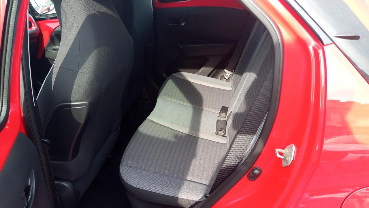 Toyota Aygo 1.0 VVT-i 72 CV 5 porte x-play