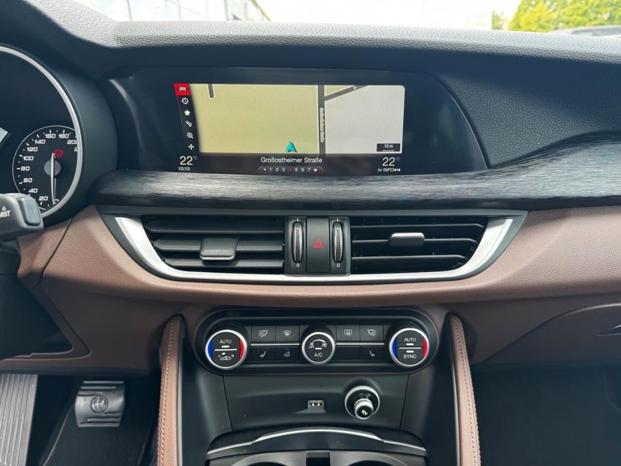 Alfa Romeo Stelvio 2.0 Turbo 200 CV AT8 Q4 Executive