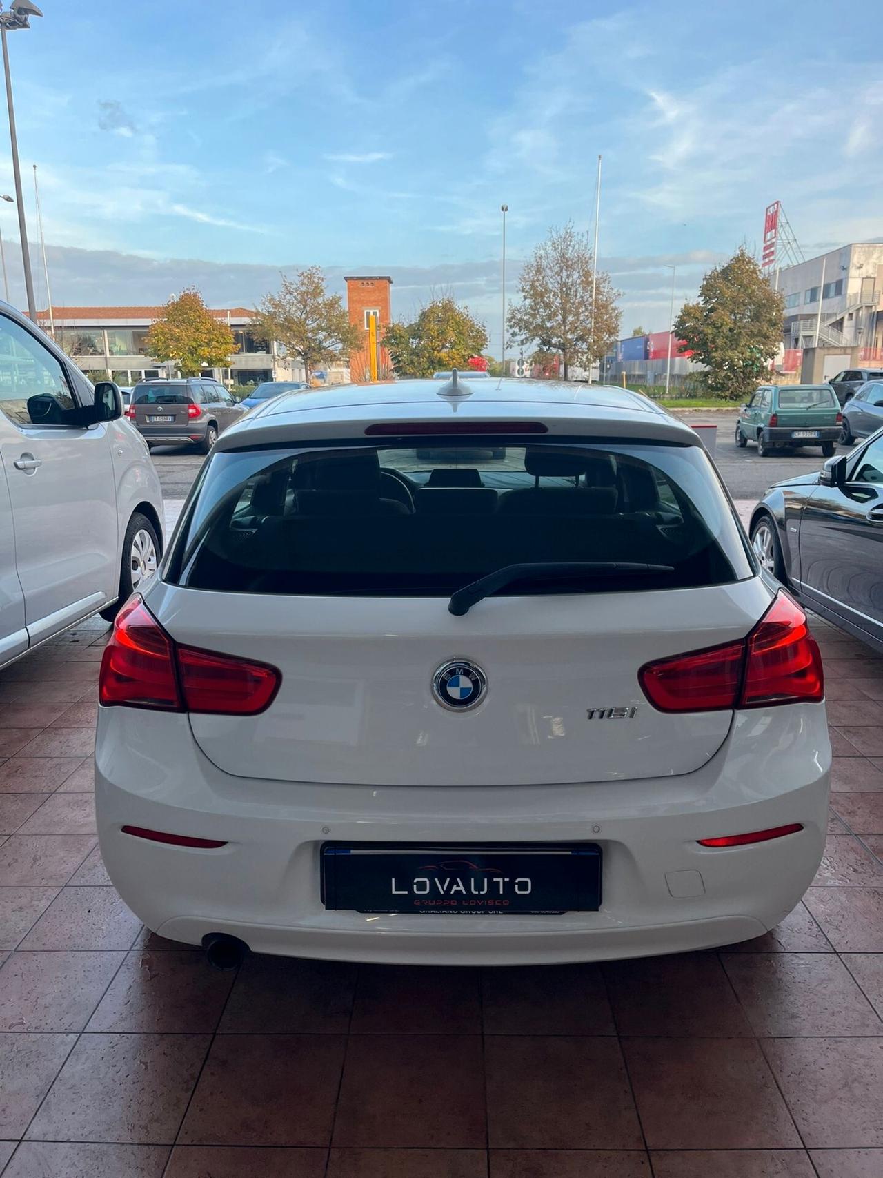 Bmw 116 116i 5p. Urban