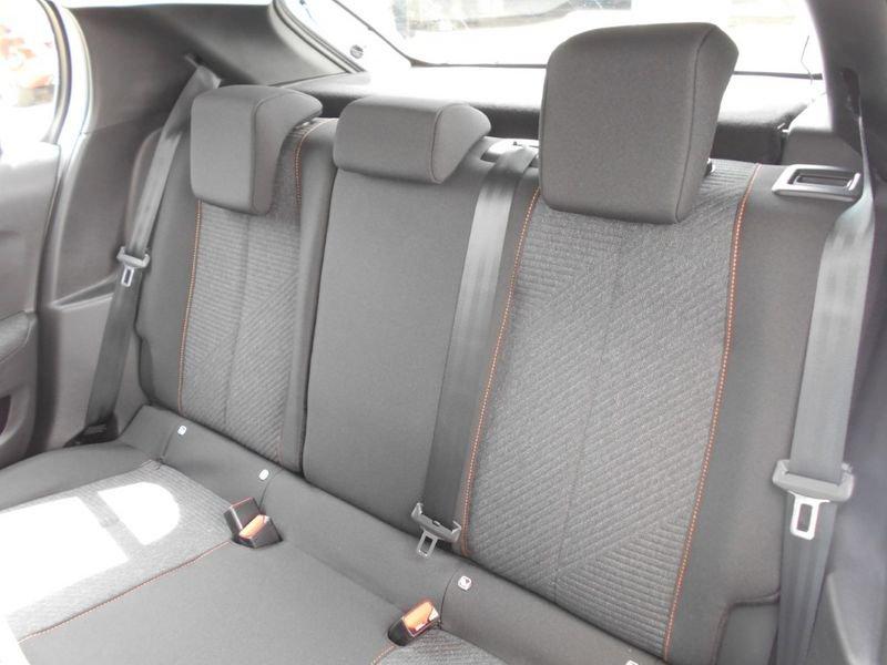 Peugeot 208 100 Style Promo CBC 5