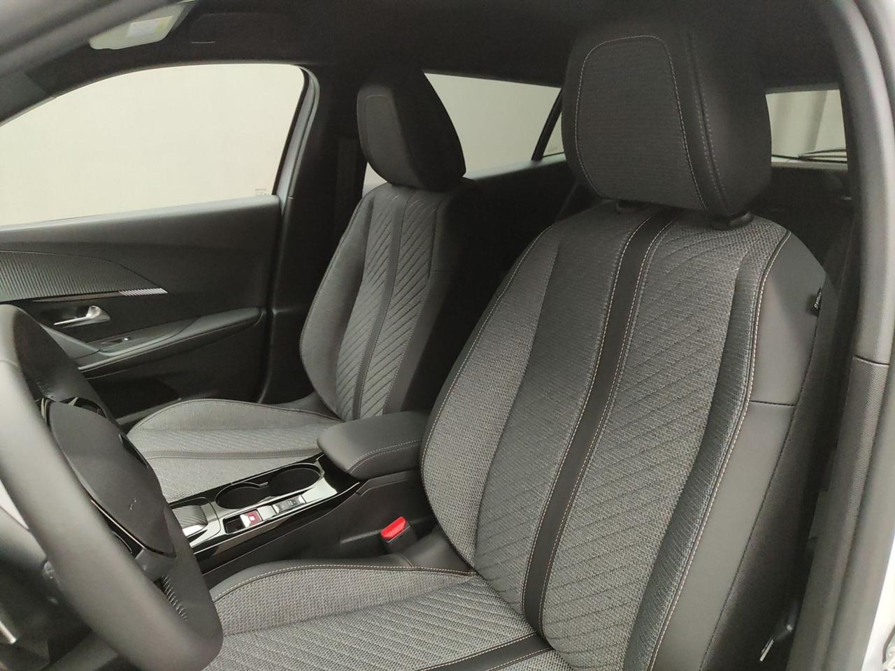 PEUGEOT 2008 II 2020 1.2 PURETECH 130CV ALLURE EAT8