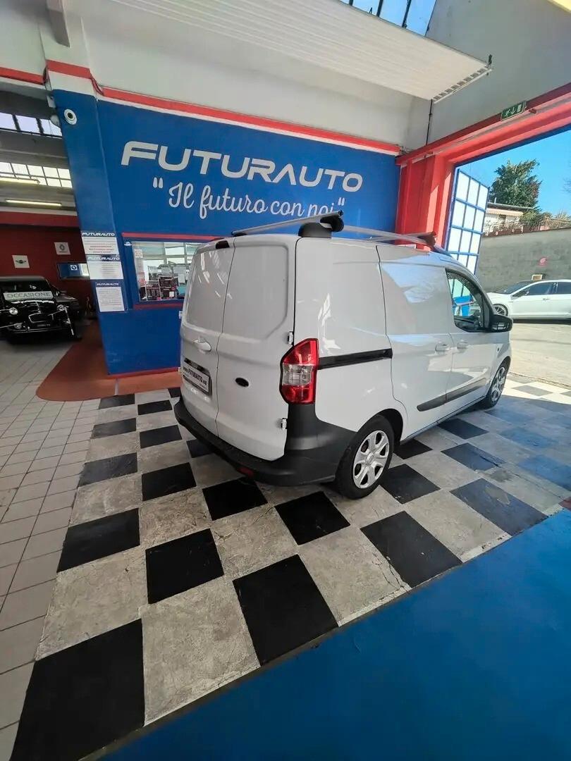 Ford Transit Courier 1.5 TDCi 95CV Van Entry