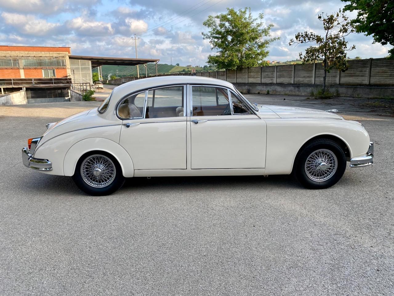 Jaguar MK II JAGUAR MK2 3.8 Litri CAMBIO MANUALE