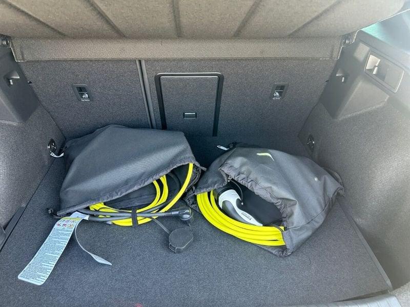 CUPRA Formentor 1.5 e-Hybrid DSG Tribe Edition