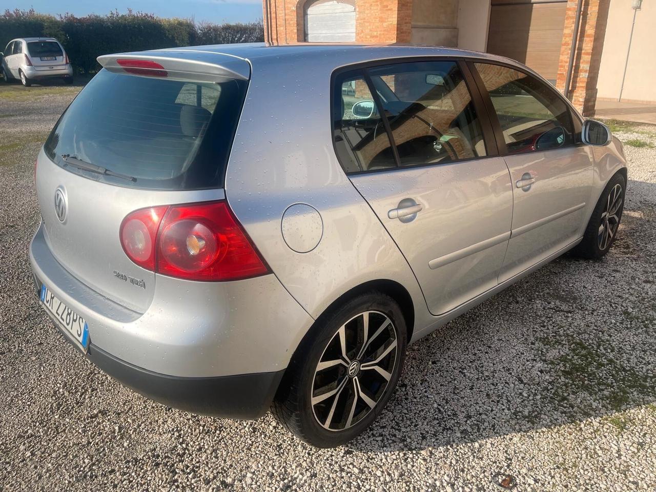 Volkswagen Golf 2.0 16V TDI 5p. Sportline