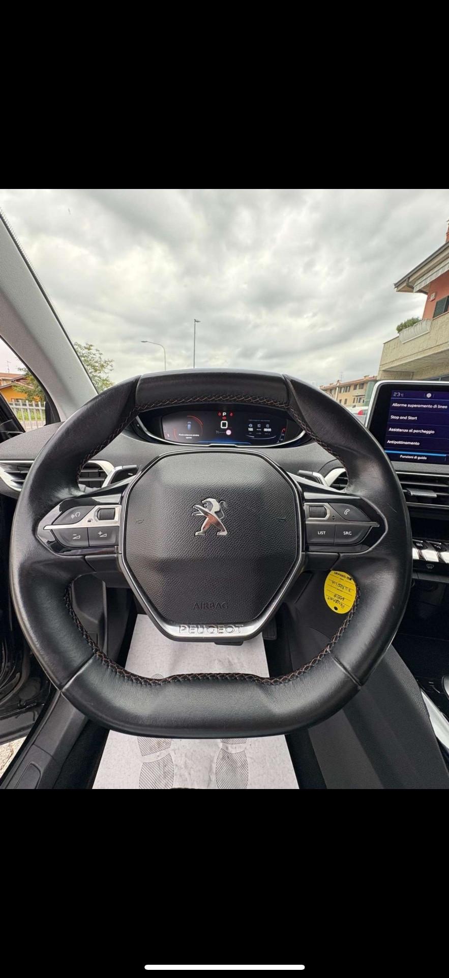 Peugeot 3008 BlueHDi 120 S&S EAT6 Business