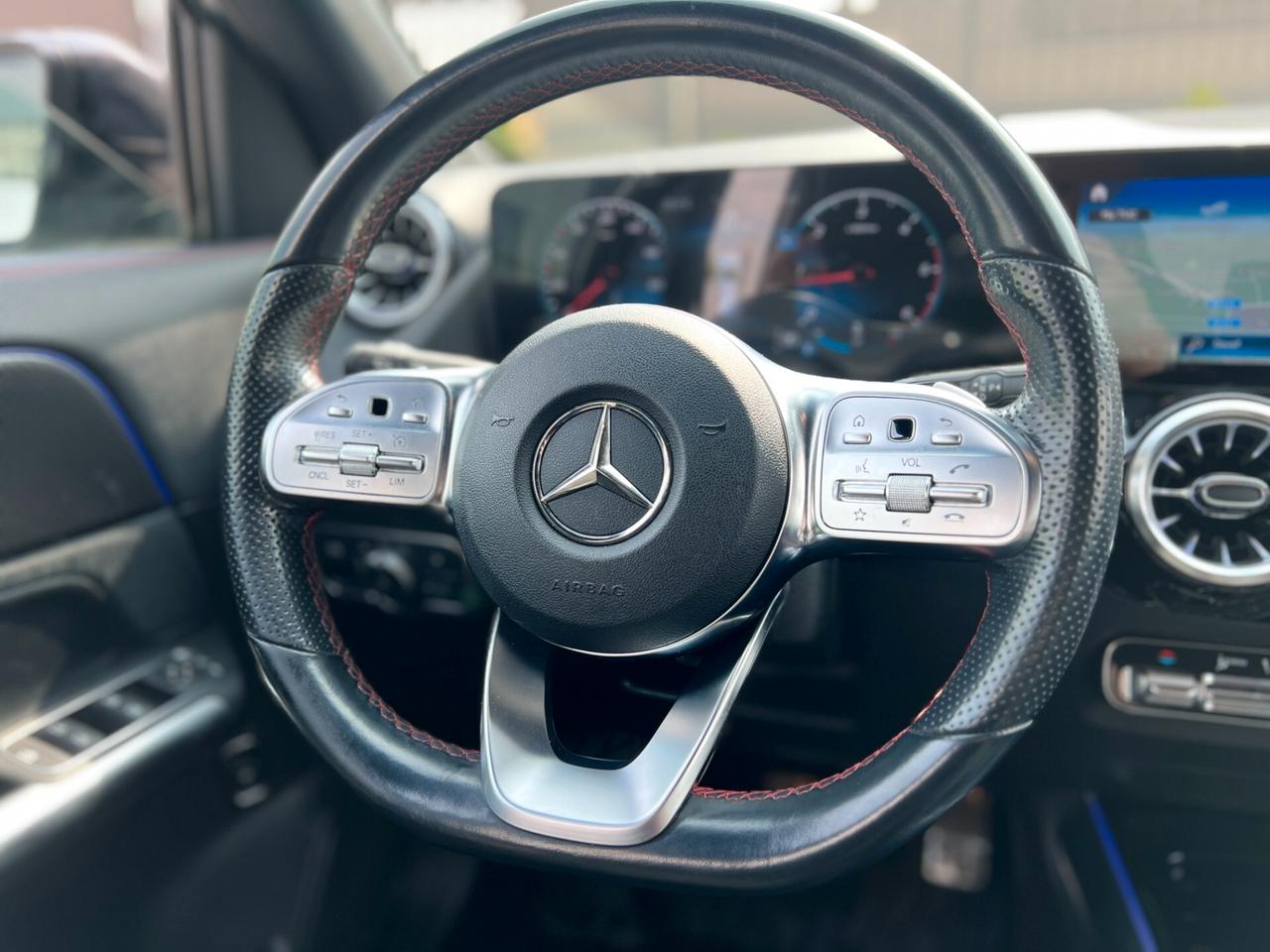 Mercedes-benz GLA 200 200d 2.0 150cv PREMIUM UNICOPROPRIETARIO IVA ESPOSTA