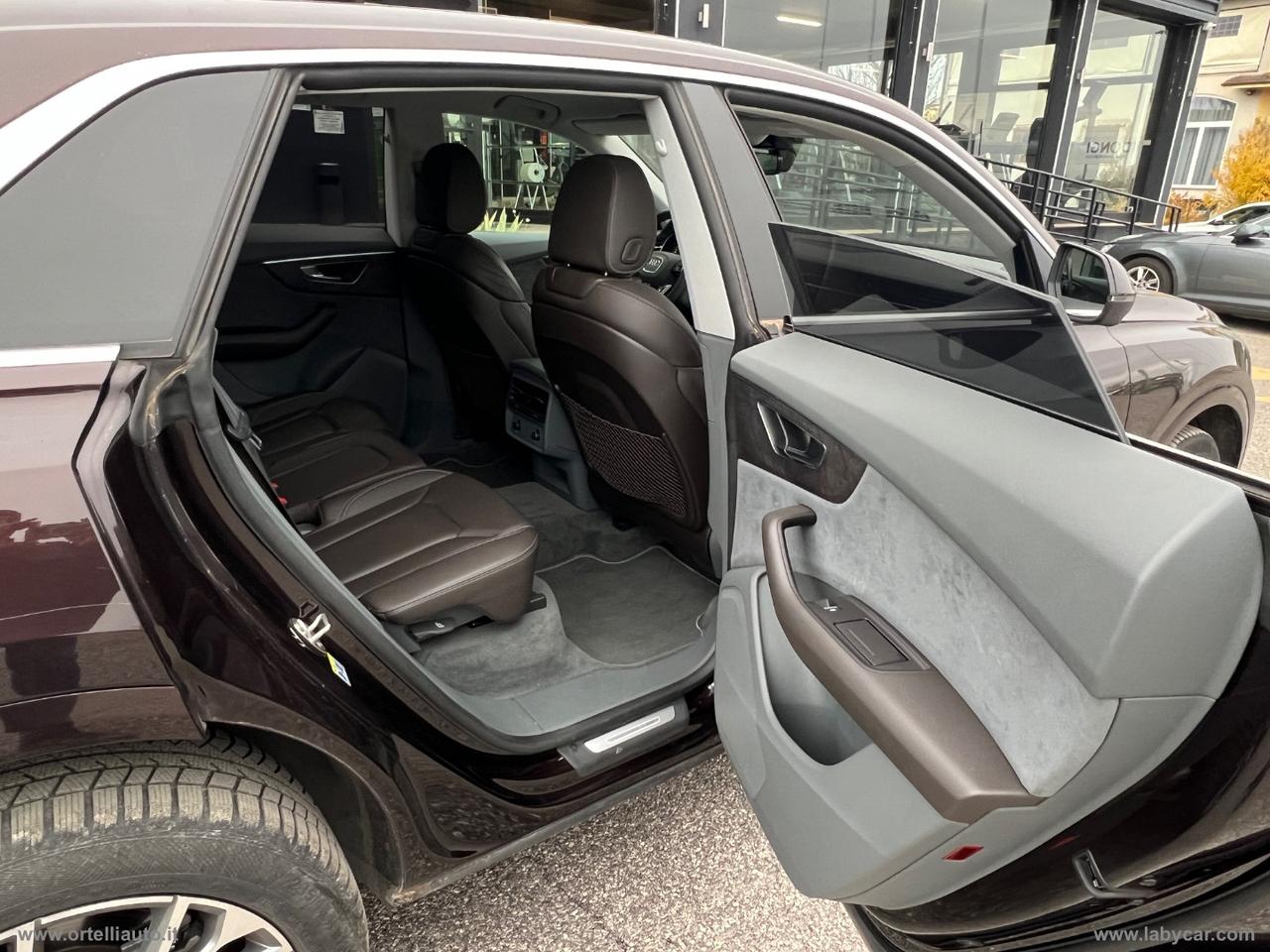 AUDI Q8 45 TDI quattro tiptronic