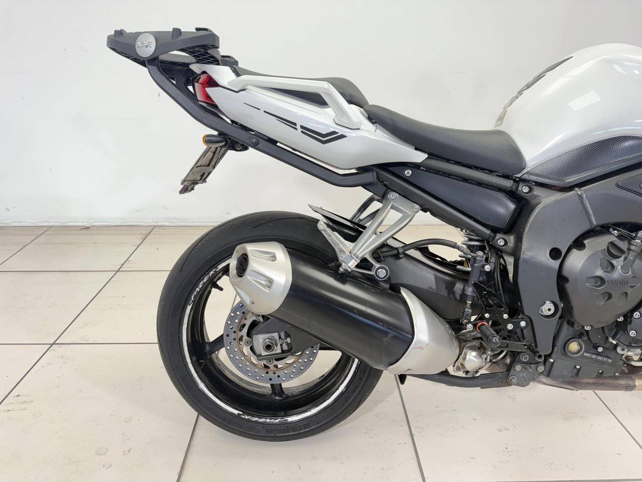 YAMAHA FZ1 1000 Fazer
