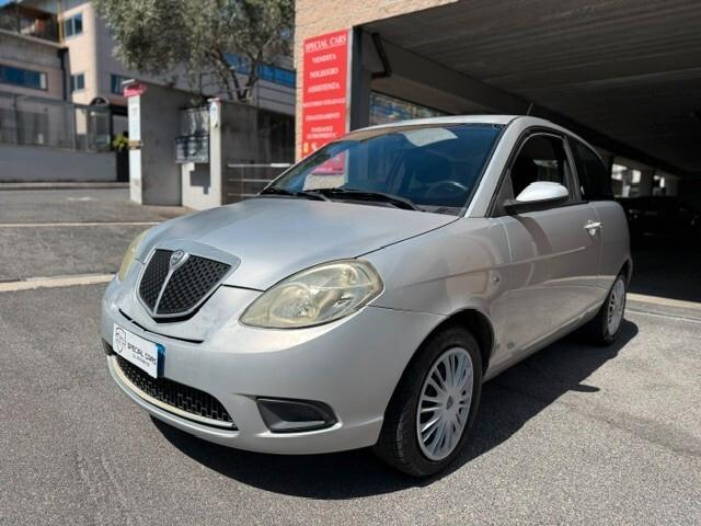 Lancia Ypsilon 1.4 Argento Ecochic GPL