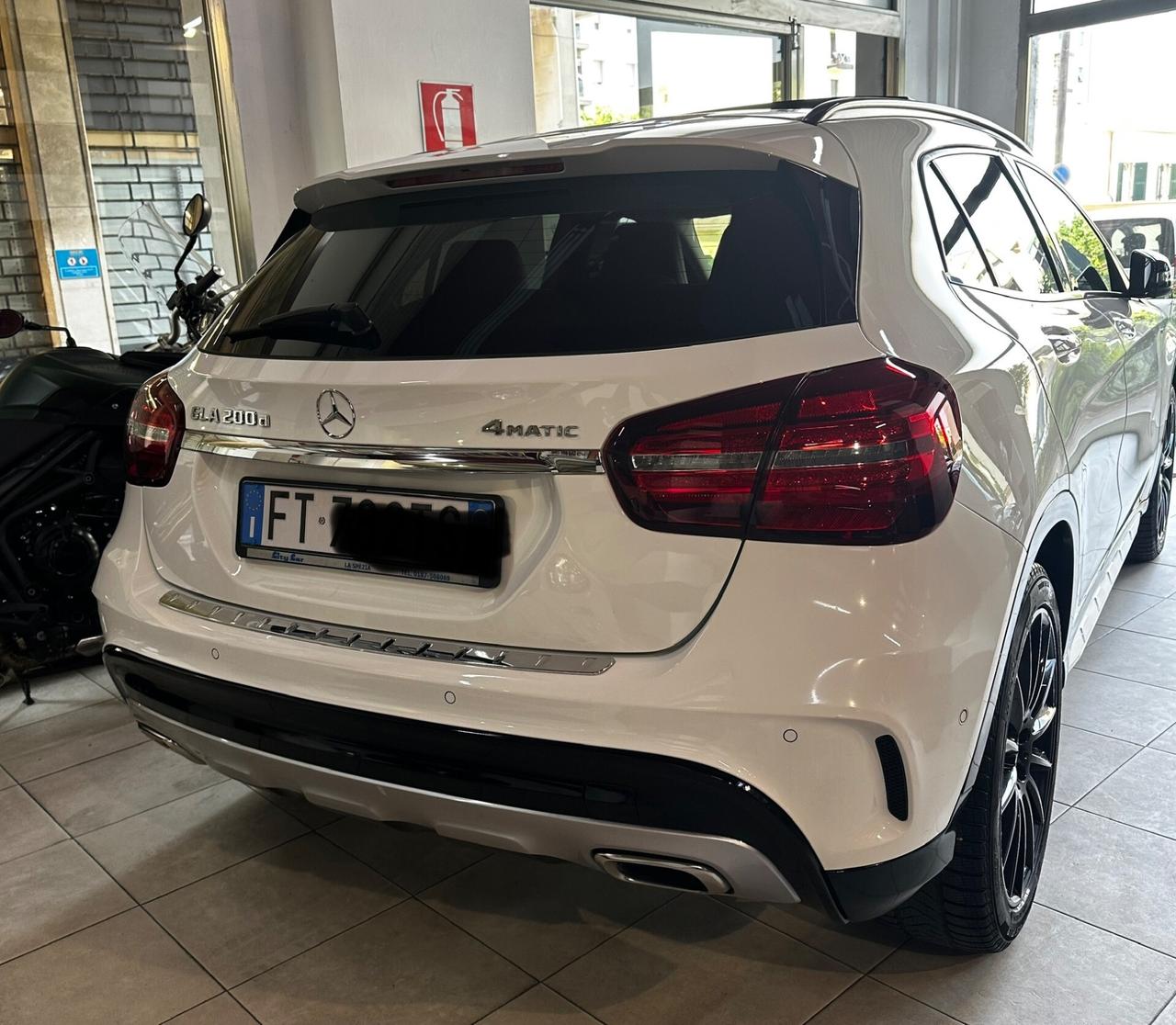 Mercedes-benz GLA 200 d Automatic 4Matic Premium
