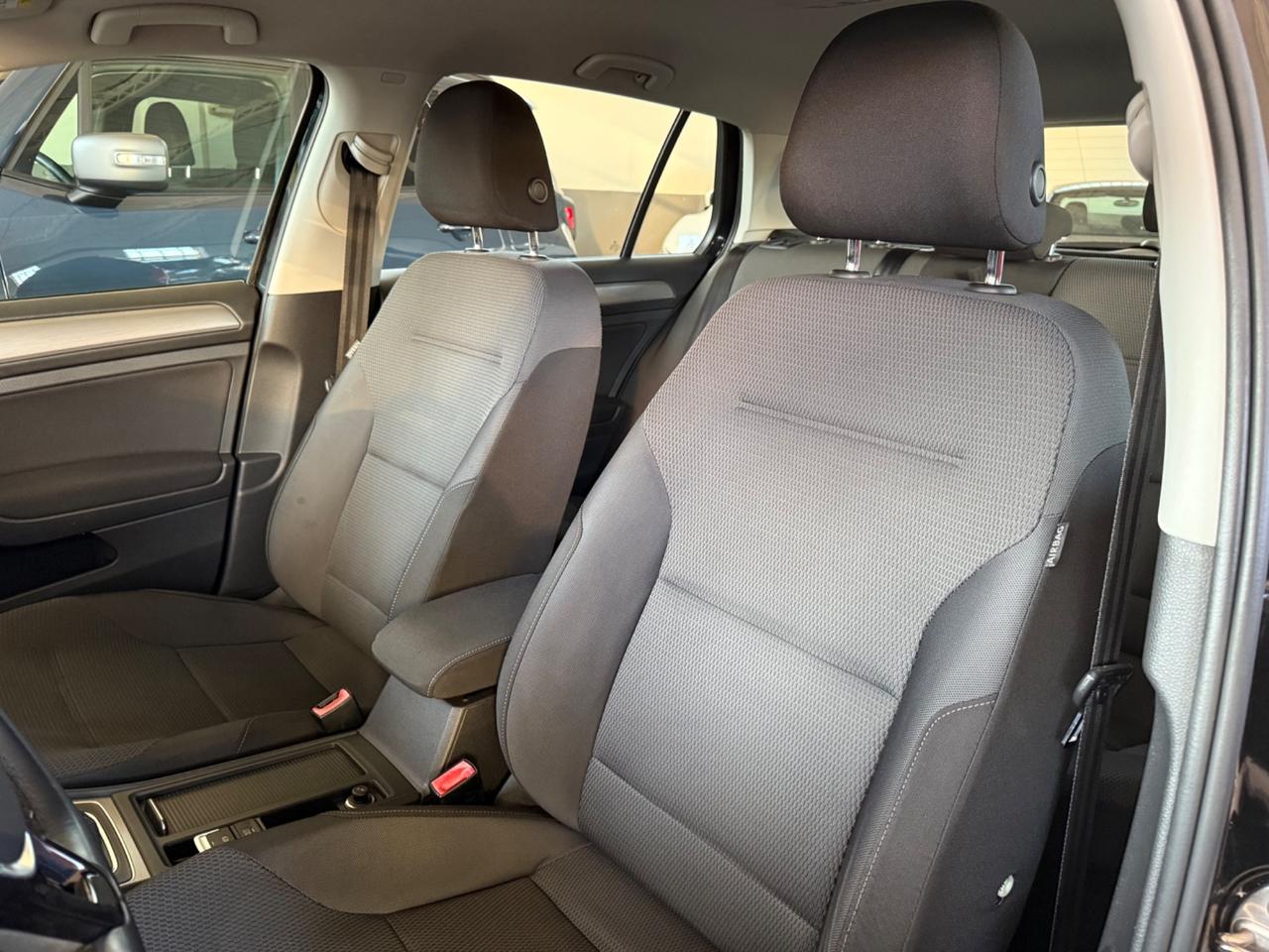 Volkswagen Golf 1.6 TDI 110 CV DSG 5p. Business UNICO PROPRIETARIO