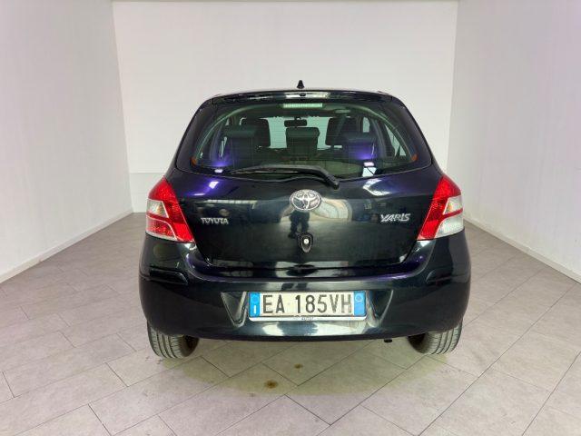 TOYOTA Yaris 1.0 5 ,porte Sol