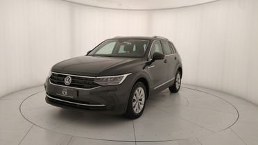 VOLKSWAGEN Tiguan II 2021 - 1.5 tsi life 130cv