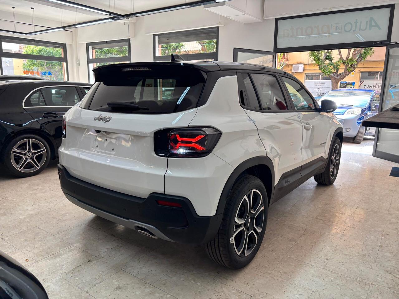Jeep Avenger 1.2 Turbo Summit KM0 Italia Tetto Nero