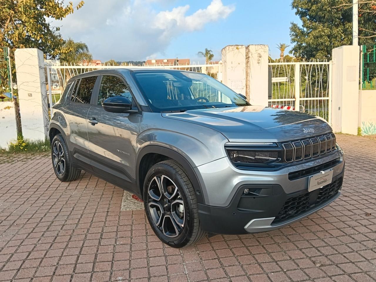 Jeep Avenger 1.2 Turbo 100 CV Summit 2025